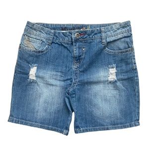 Women’s distressed denim shorts. Size 5. EXCELLENT CONDITION!!!